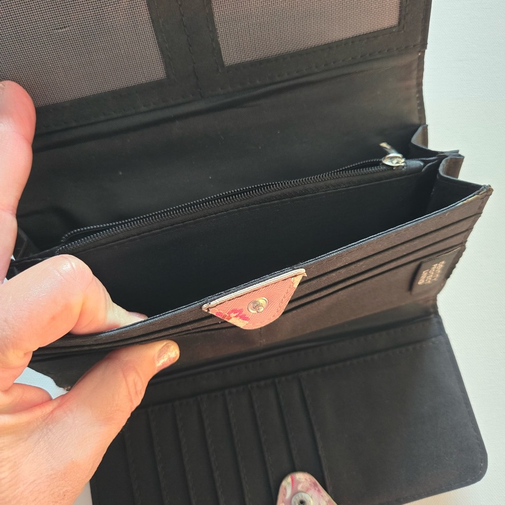 Tahari Pink Floral Print Wallet Clutch Snap Closure Saffiano Style - Picture 3 of 9